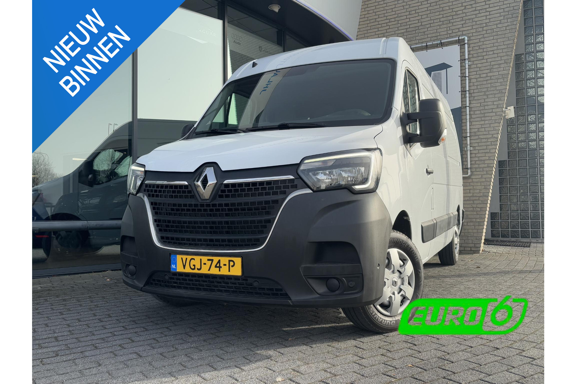 Renault Master T35 2.3 dCi 135 L2H2*A/C*CRUISE*NAVI*HAAK*CAM*